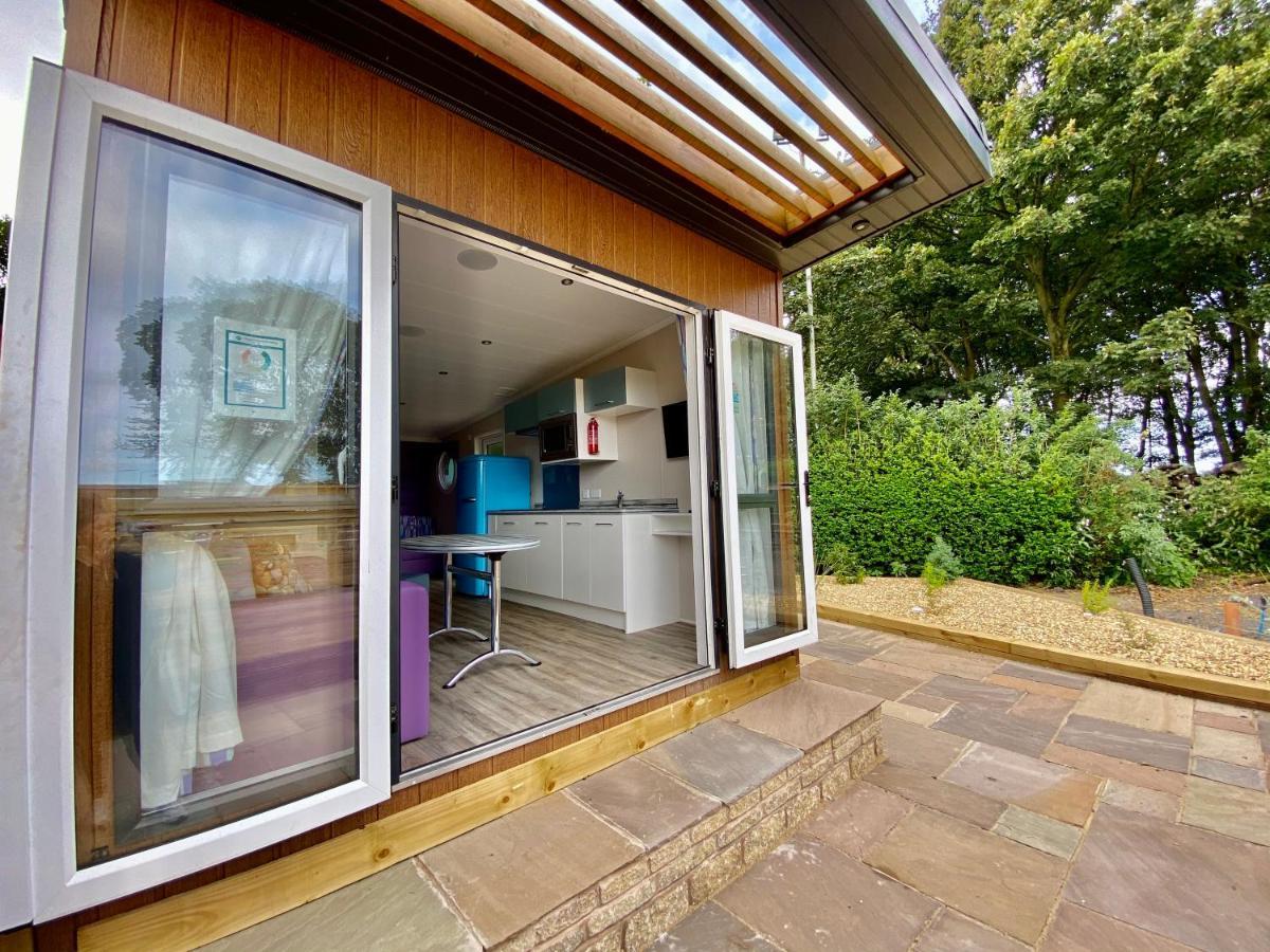 Elletson Park Wood Fired Hot Tubs, Caravans & Pods Pilling Exterior photo